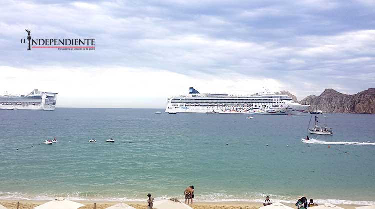 10 mil turistas en el puerto con el triple arribo de cruceros