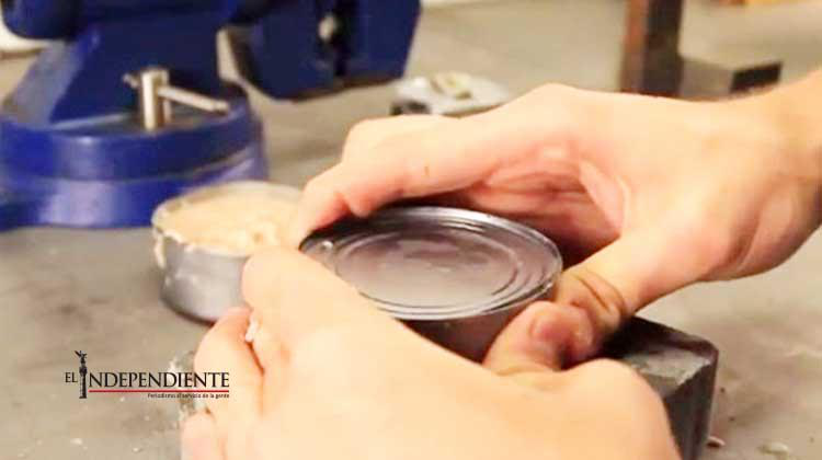 Como abrir una lata sin abrelatas