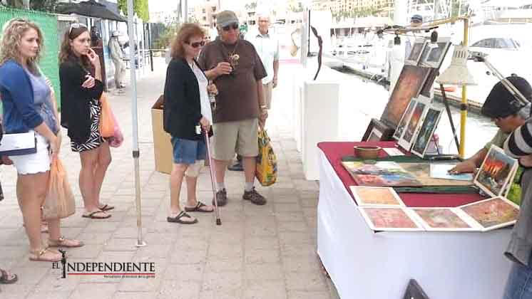 Denuncia API presencia de vendedores ambulantes ocultos en circuito cultural de la Marina