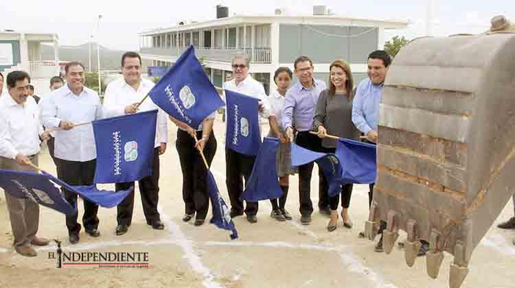 Vuelve Mendoza Davis a Los Cabos y pone en marcha más obras en CSL