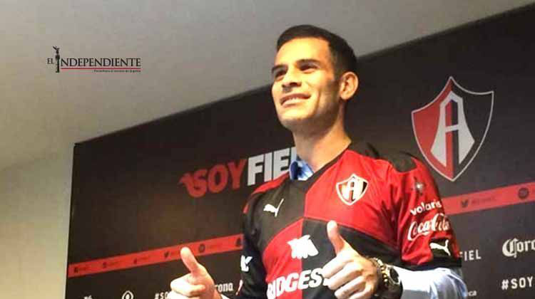 Rafa Márquez porta la camiseta, de regreso al Atlas