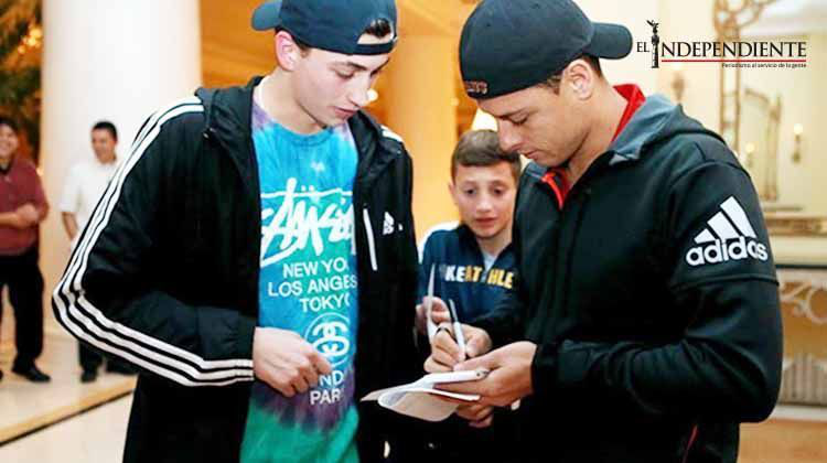 ‘Chicharito’ desata locura durante práctica del Leverkusen en Orlando
