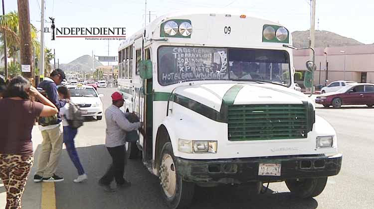 Posible baja en el precio del combustible beneficiará a usuarios de transporte público