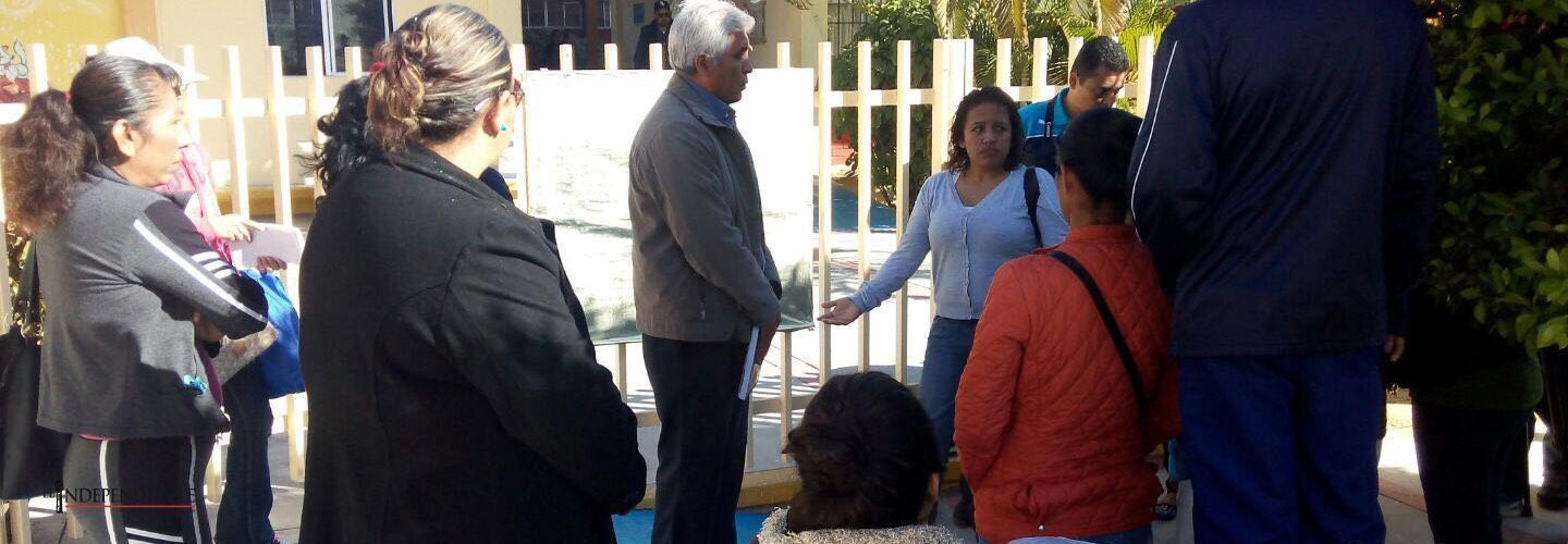 Resurge protesta de padres de familia del CAM de SJC