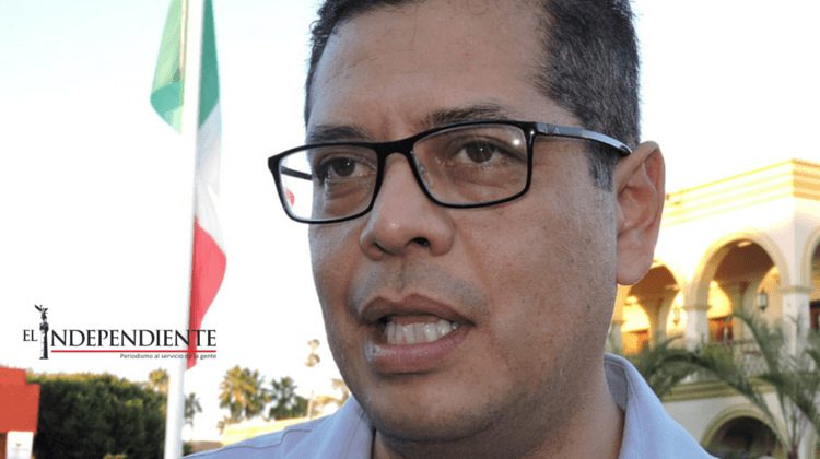 Comerciantes frente al mar incumplen obligaciones legales al no contar con salvavidas