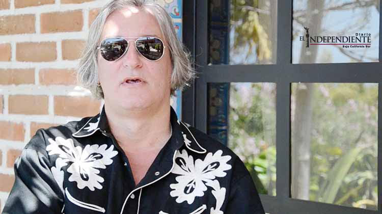 INM continuará investigación contra Peter Buck aunque esté fuera de México