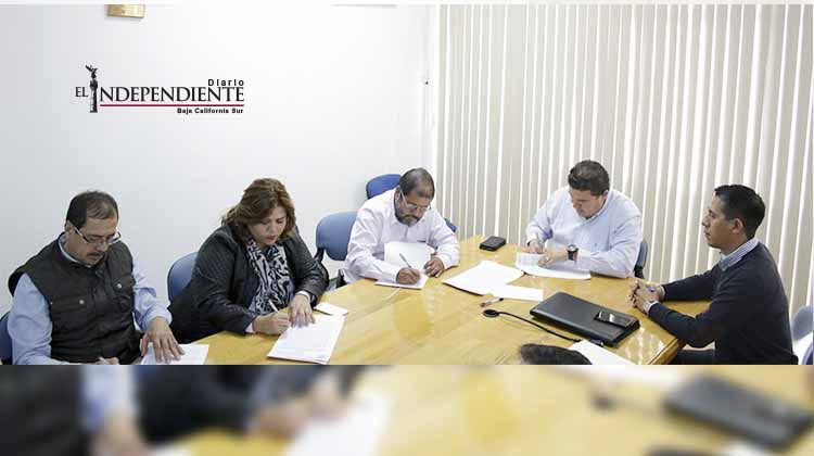 Firman convenio personal y autoridades de la UABCS; No irán a huelga este año