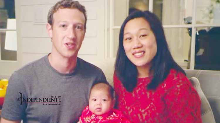 Creador de Facebook y su esposa envían un mensaje en mandarín