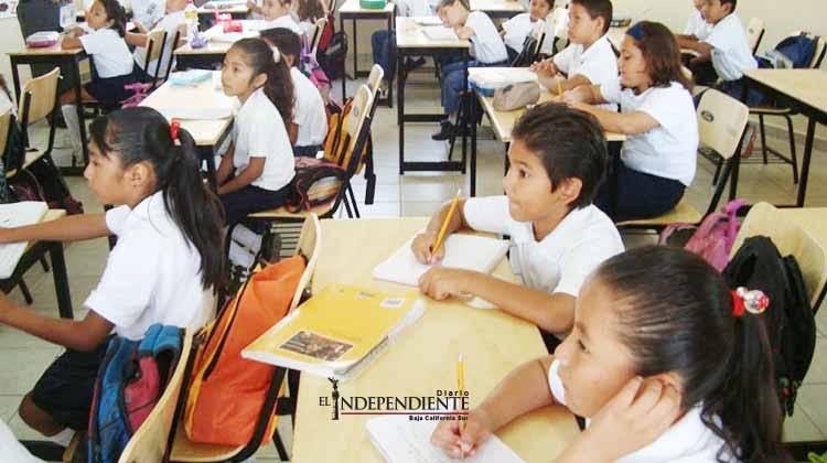 Buscan congresistas de BCS que se sancione a maestros que pidan cuotas o condicionen el ingreso a la escuela