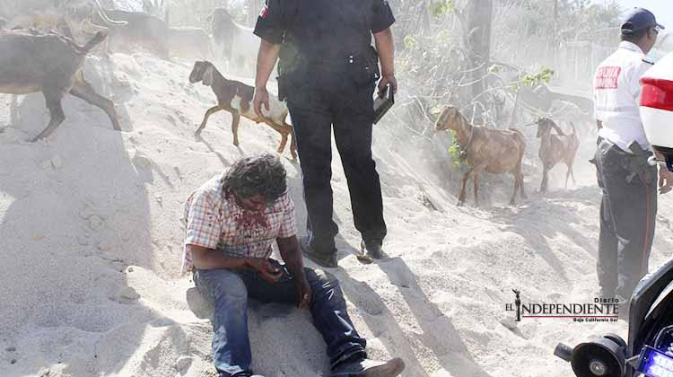 Borrachera sangrienta; tunden a tubazos a un hombre en el vado de Santa Rosa