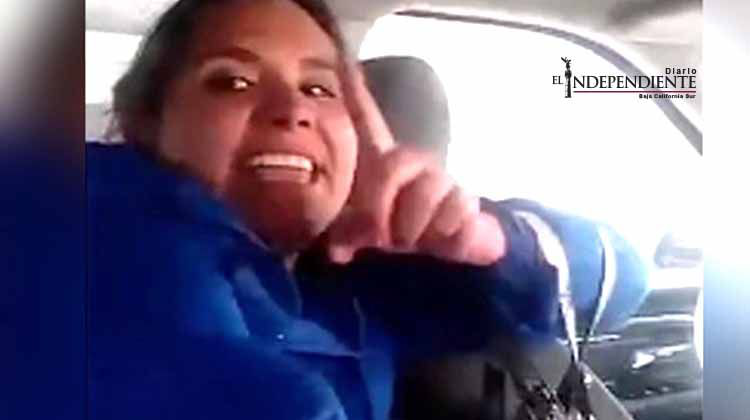 Arrestan a mujer ebria en Saltillo; la llaman #Ladytaxi