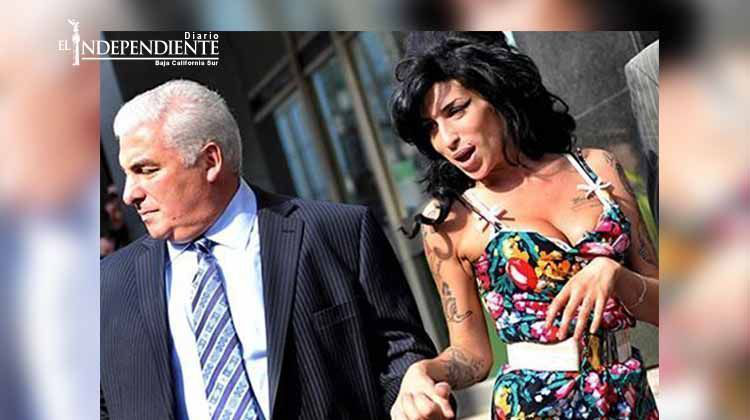 Padre de Amy Winehouse contra documental ganador del Oscar