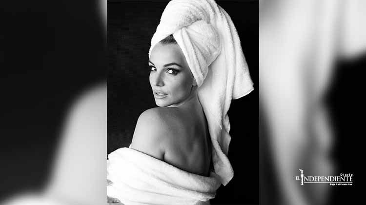 Britney Spears posa irreconocible para Mario Testino