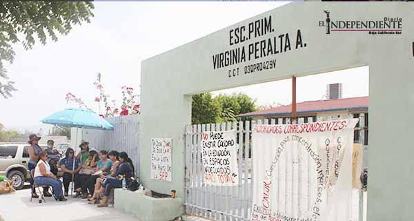 Explotan padres de familia…