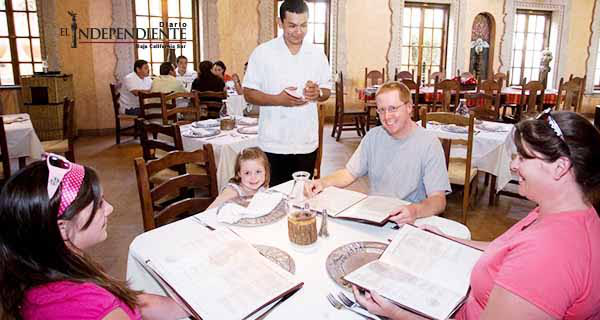 Ofrecerá la SECTUR cursos de inglés especializado para meseros de La Paz