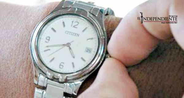 Ciudadanos encuentran cada vez menos beneficios al horario de verano, revela sondeo