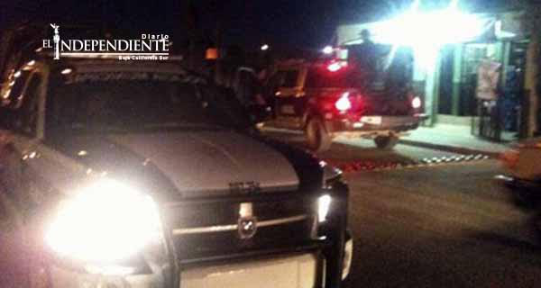 Con pistola en mano, hombres con pasamontañas asaltan Mini Súper en CSL