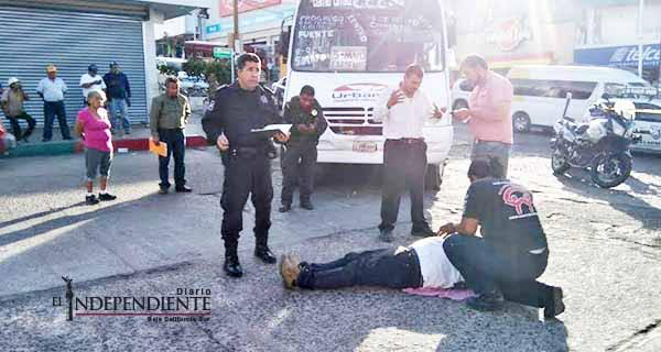 Camión del Transporte Público atropella a individuo en el Centro