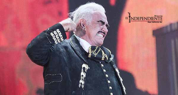 Vicente Fernández le manda 'recuerdito' a Donald Trump