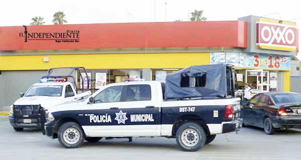 Siguen asaltos a tiendas Oxxo en Los Cabos