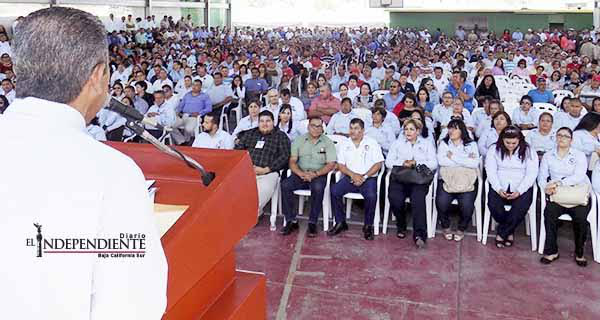 Niega Secretario Eduardo Valdez el uso de la voz al dirigente estatal de Burócratas