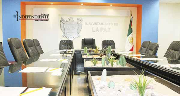 Presentó el Ayto de La Paz 11 denuncias penales contra ex funcionarios encabezados por...