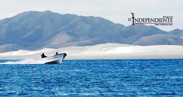 Gobierno del Estado dará apoyos a pescadores afectados por cancelación de pesca en Golfo de Ulloa