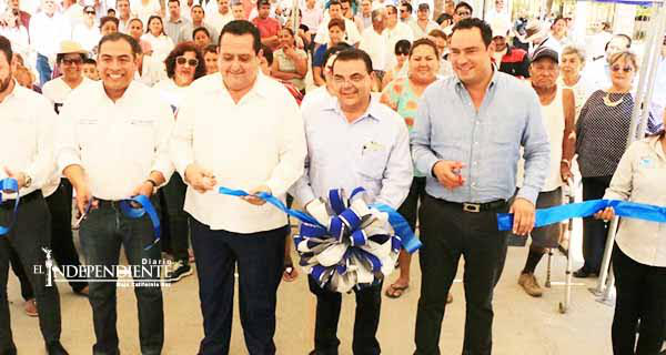 Gobierno del Cambio mejora la vida de vecinos de San José Viejo y Las Palmas con Obras de Pavimentación