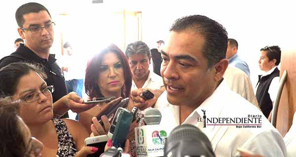 Nombran al Alcalde de Los Cabos miembro de la Junta de Gobierno del INIFED