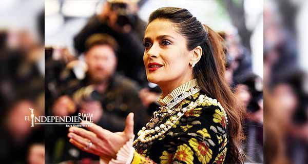 Salma Hayek se une a la nueva cinta de Eugenio Derbez