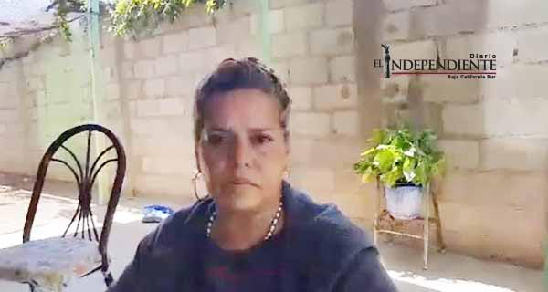 Pide ayuda a las autoridades