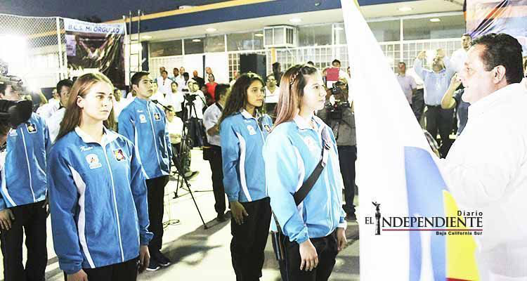 Abandera Gobernador Delegación de BCS para Olimpiada Nacional 2016