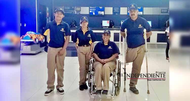 Personas con discapacidad obtienen empleo digno