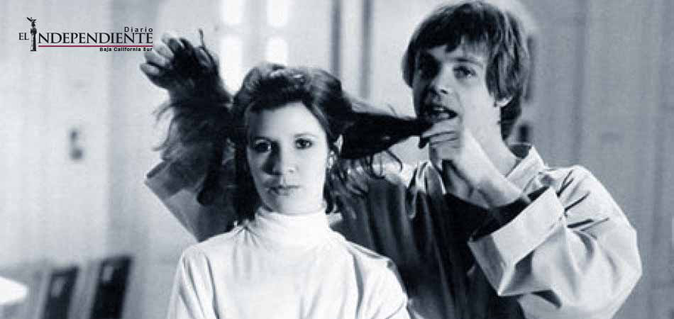 Mark Hamill: Hacer reír a Carrie Fisher era siempre un honor.