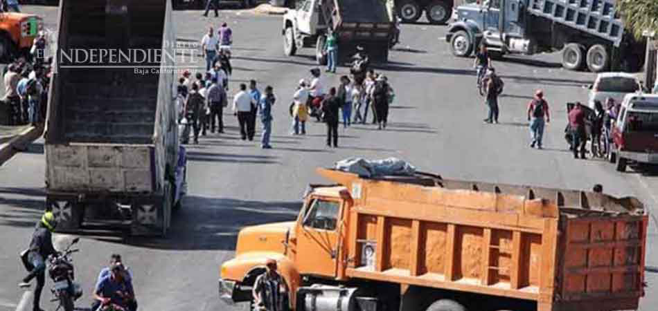 Advierte SCT sobre sanciones y retiro de concesiones por bloqueos