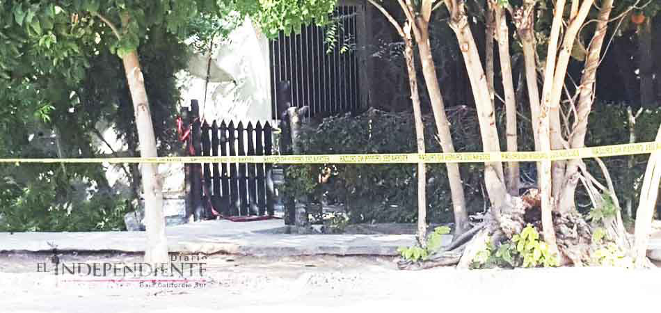 A balazos lesionan a joven en el Esterito