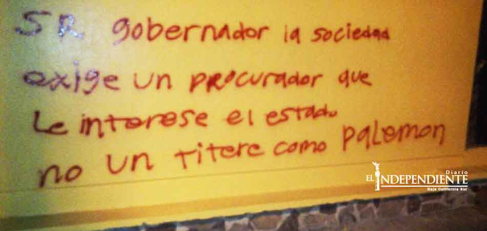 Piden destitución del procurador