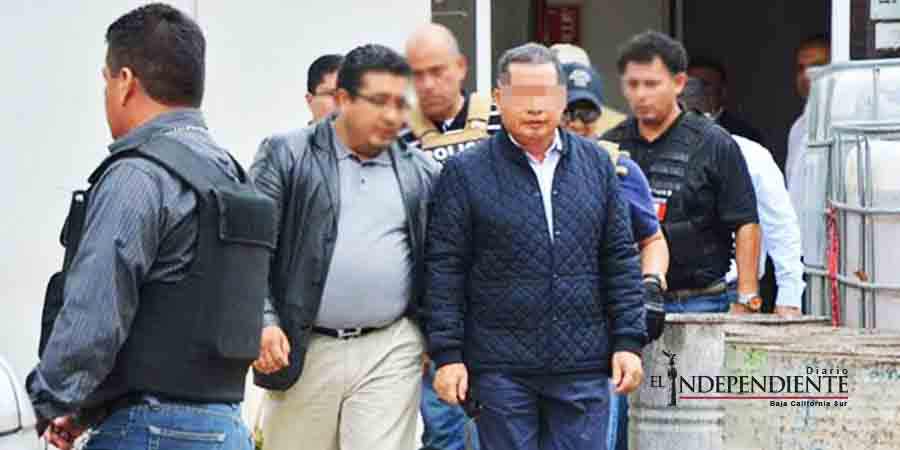 Denuncian a Flavino Ríos por desvío de más de 247 mdp