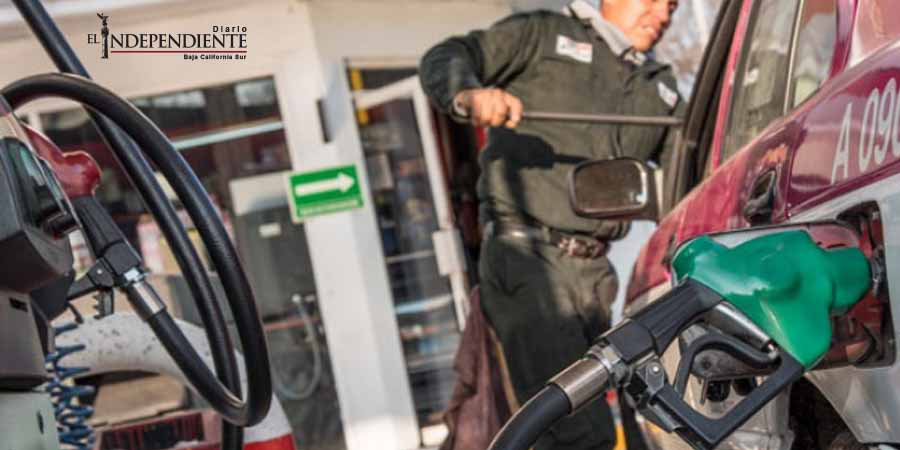 Este martes, la gasolina Premium y el diésel bajarán un centavo