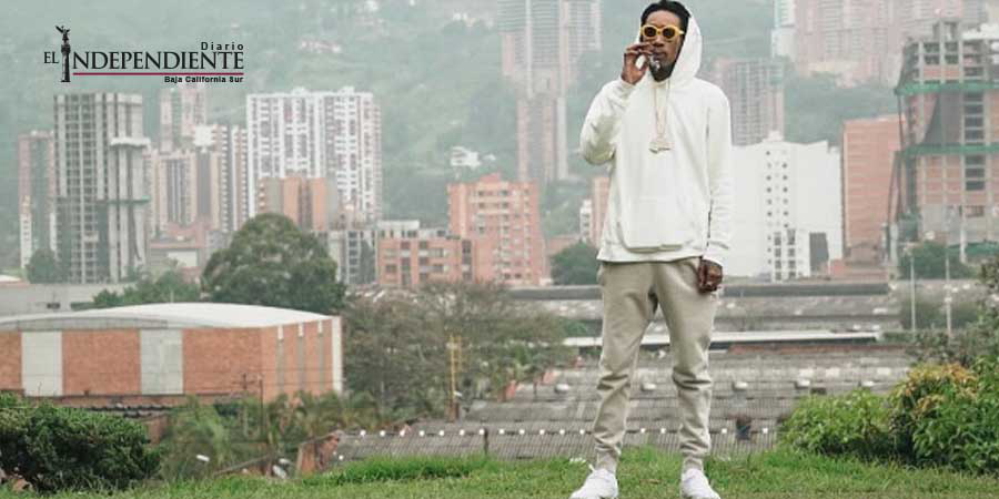 El rapero Wiz Khalifa le lleva flores a Pablo Escobar