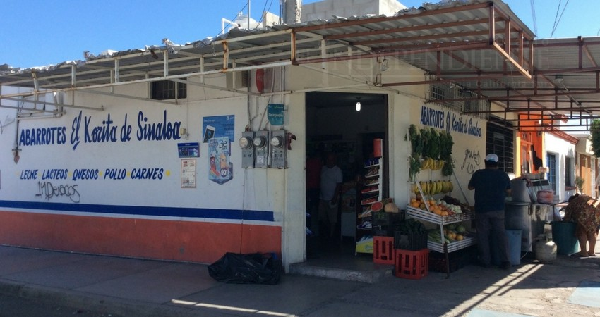 Se aferran pequeños negocios ante invasión de cadenas comerciales