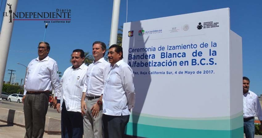 Registra BCS solo el 1.8% de analfabetismo: INEA