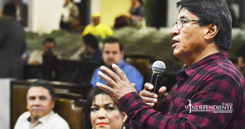 Existe rezago de casi 100 iniciativas en el Congreso del Estado