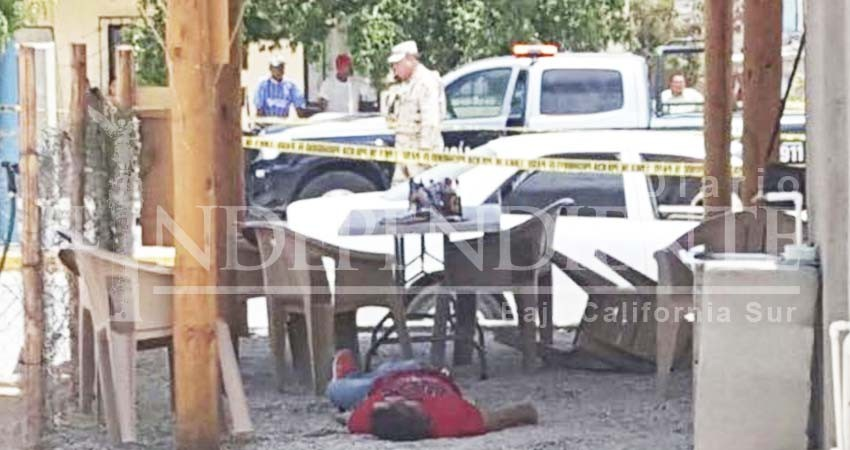 Ejecutan a hombre dentro de marisquería en SJC 