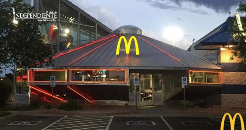Empleada de McDonald’s arroja agua hirviendo a niño
