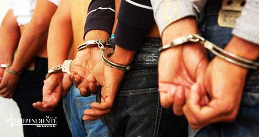 PGR BCS inicia carpeta de investigación contra cuatro personas detenidas con armas de fuego