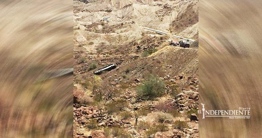 Fallece otra estudiante tras volcadura en Cuesta del Infierno 