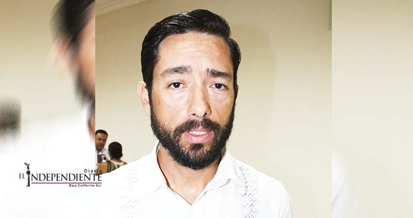 De la Mora es un peligro para La Paz, asegura activista