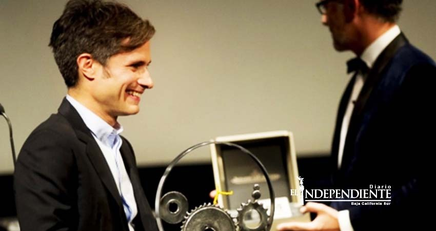 Gael García inicia en la CDMX rodaje de 'Aquí en la Tierra'