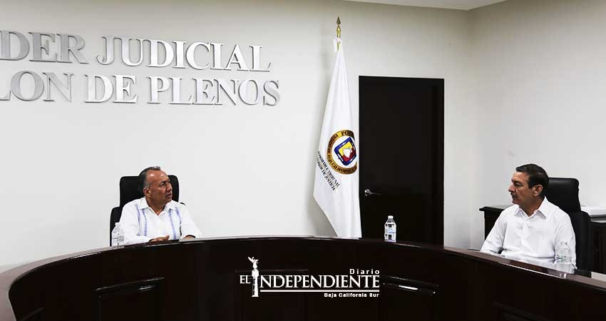 Toma protesta  y asignan sala a Rodrigo Serrano como Magistrado 